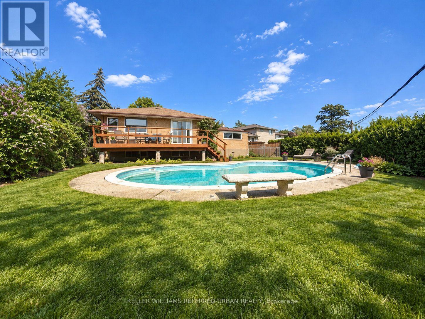 16 Carsbrooke Road, Toronto, ON