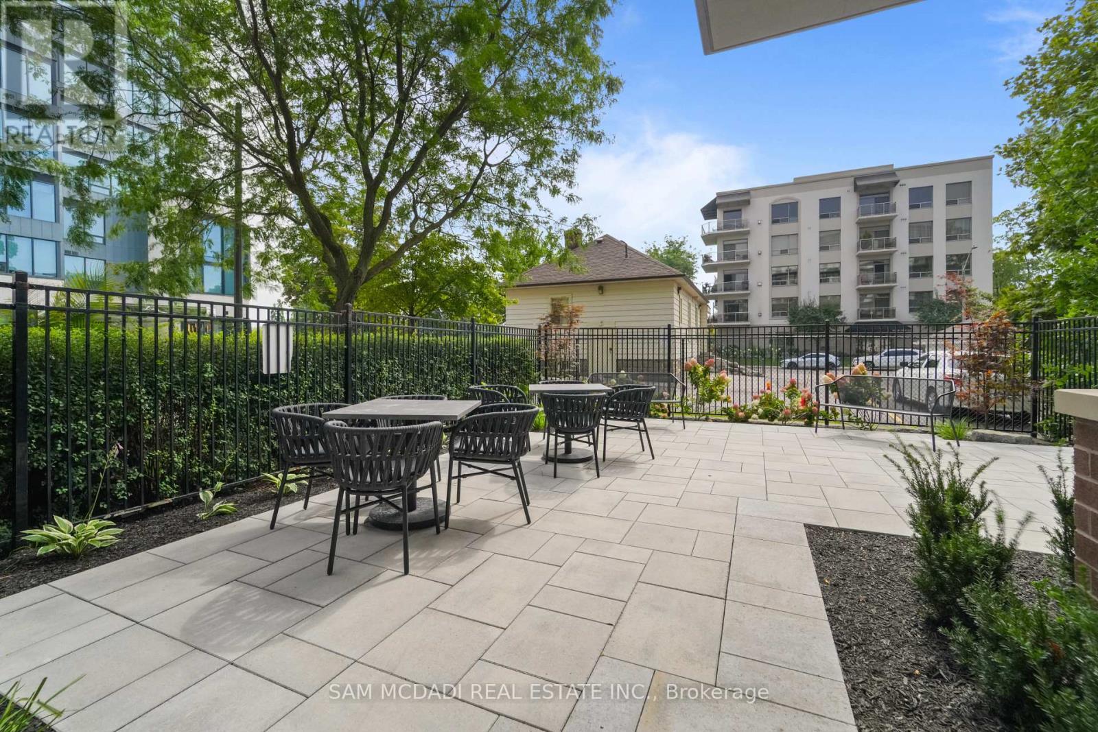 506 - 70 Port Street E, Mississauga, ON