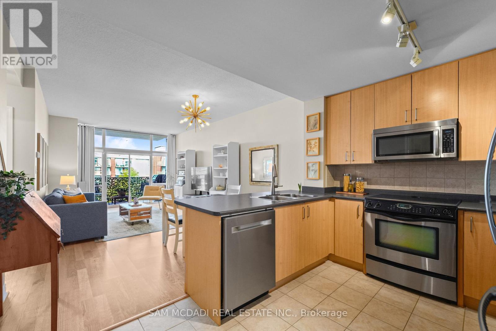 506 - 70 Port Street E, Mississauga, ON