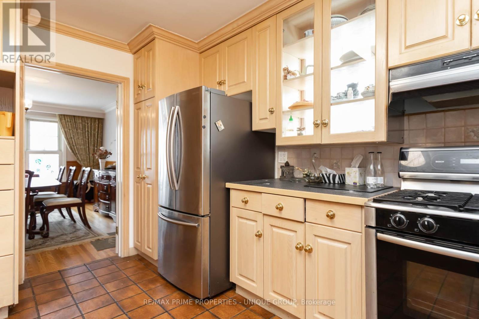 173 Ridley Boulevard, Toronto, ON