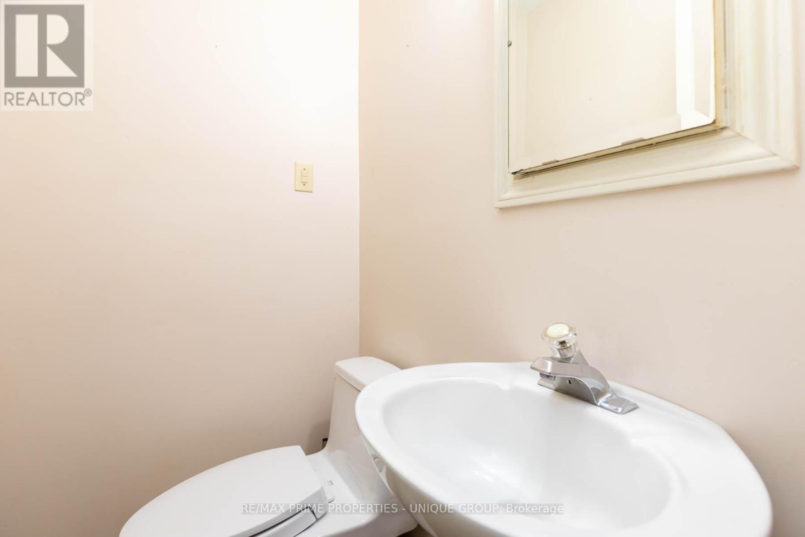 173 Ridley Boulevard, Toronto, ON