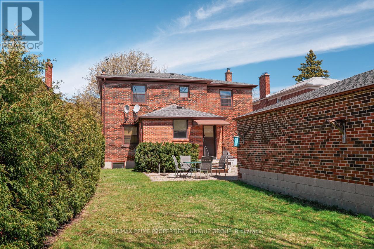 173 Ridley Boulevard, Toronto, ON