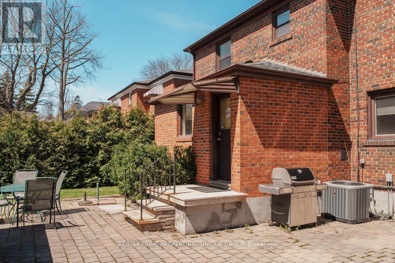 173 Ridley Boulevard, Toronto, ON
