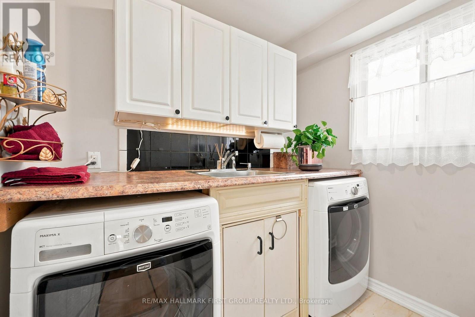 1928 New Street, Pickering, ON