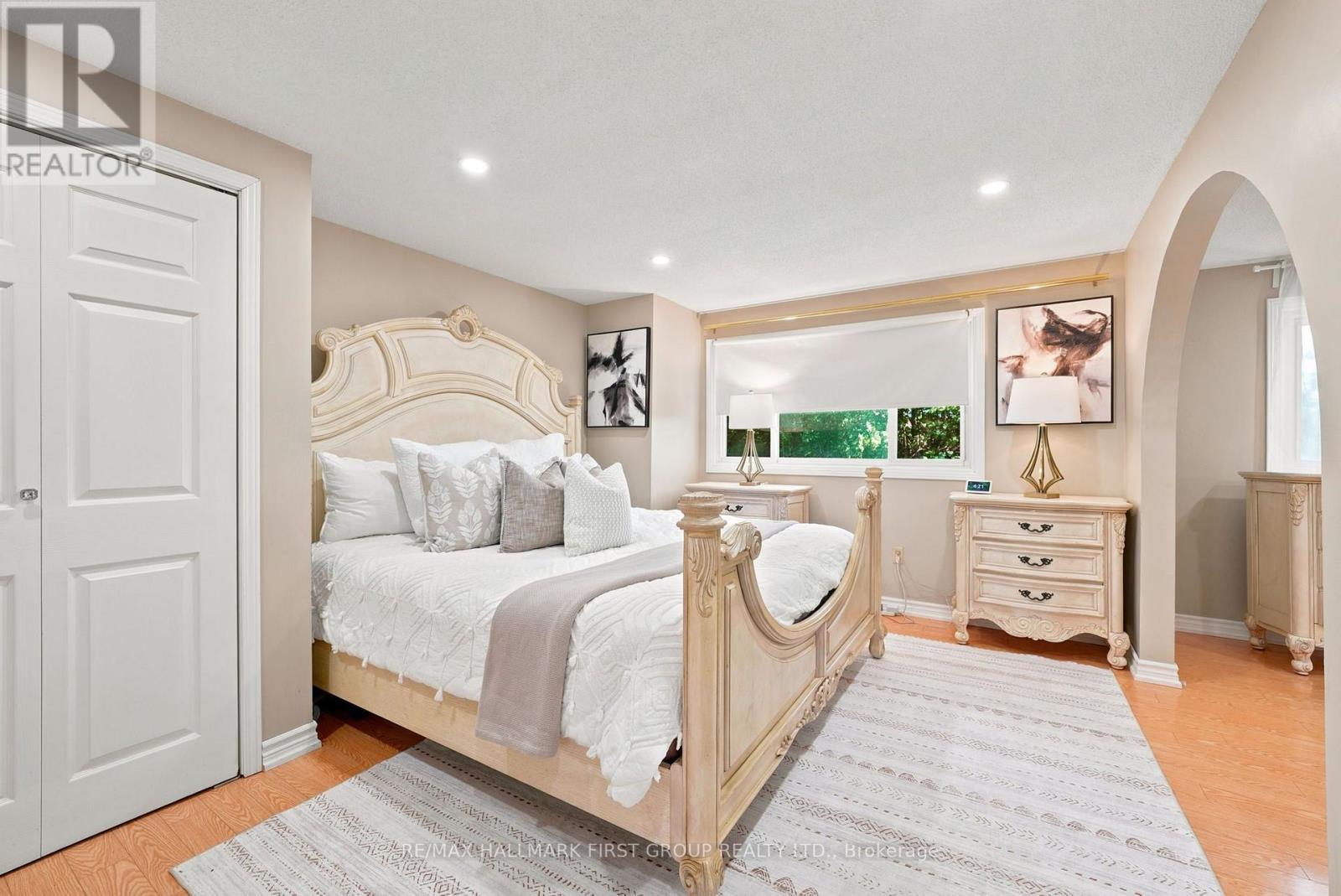 1928 New Street, Pickering, ON
