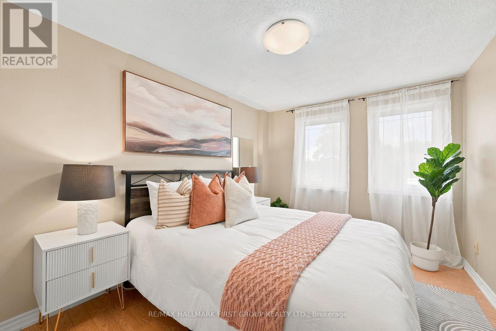 1928 New Street, Pickering, ON