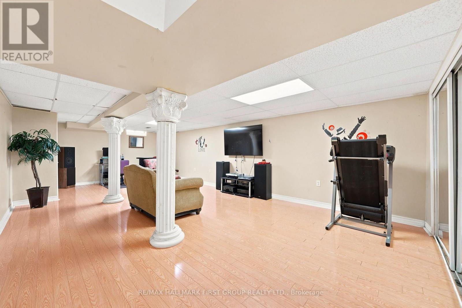 1928 New Street, Pickering, ON