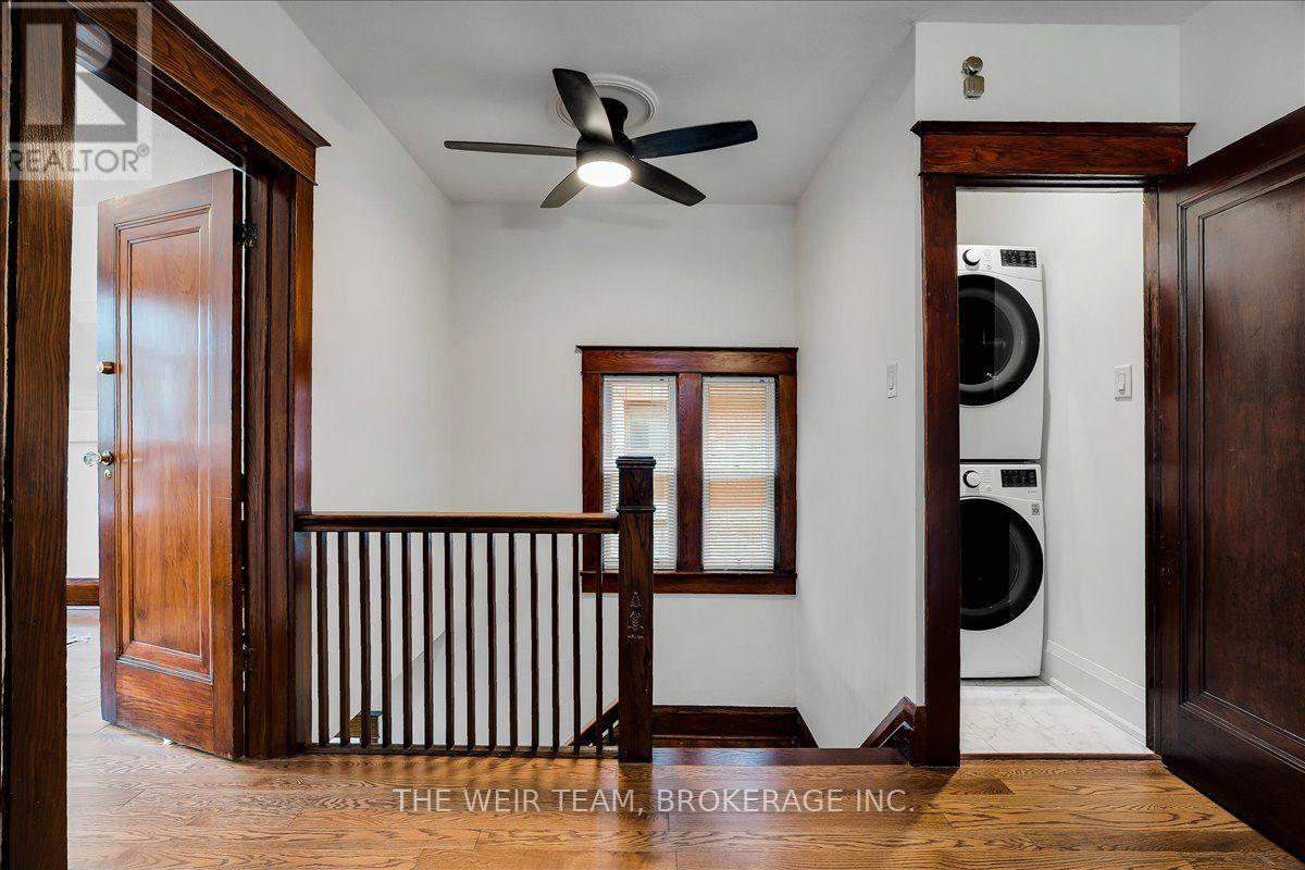 25 Oak Park Avenue, Toronto, ON