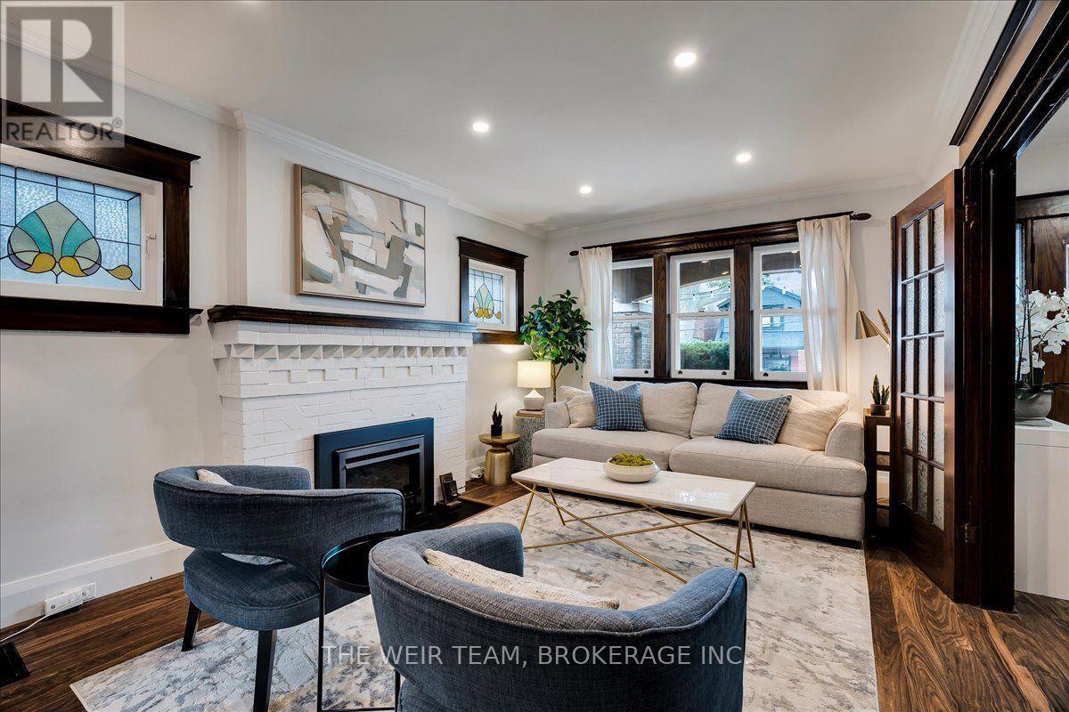 25 Oak Park Avenue, Toronto, ON
