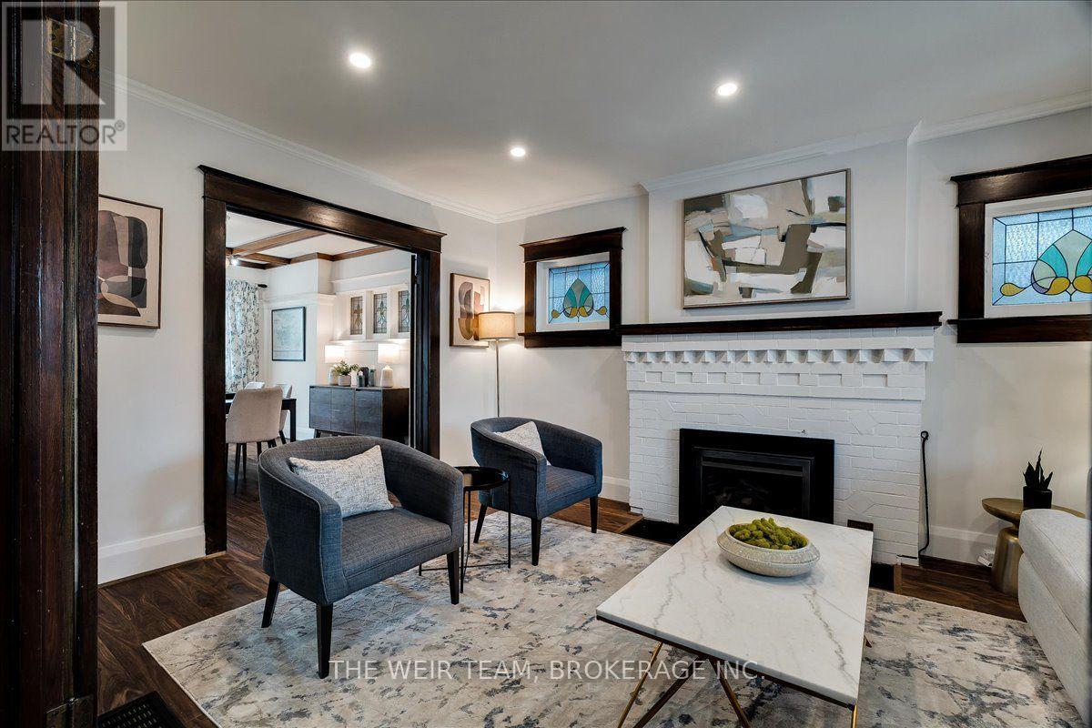 25 Oak Park Avenue, Toronto, ON