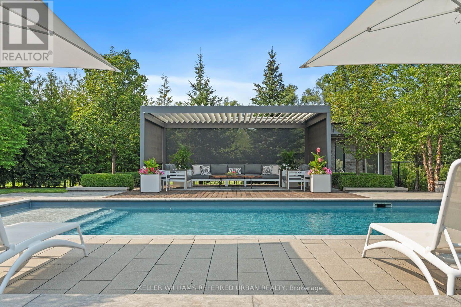 61 Ria Court, King, ON
