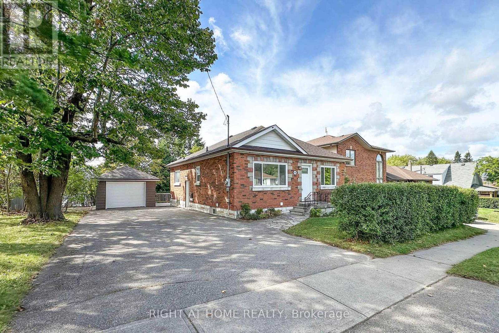 488 Cromwell Avenue, Oshawa, ON