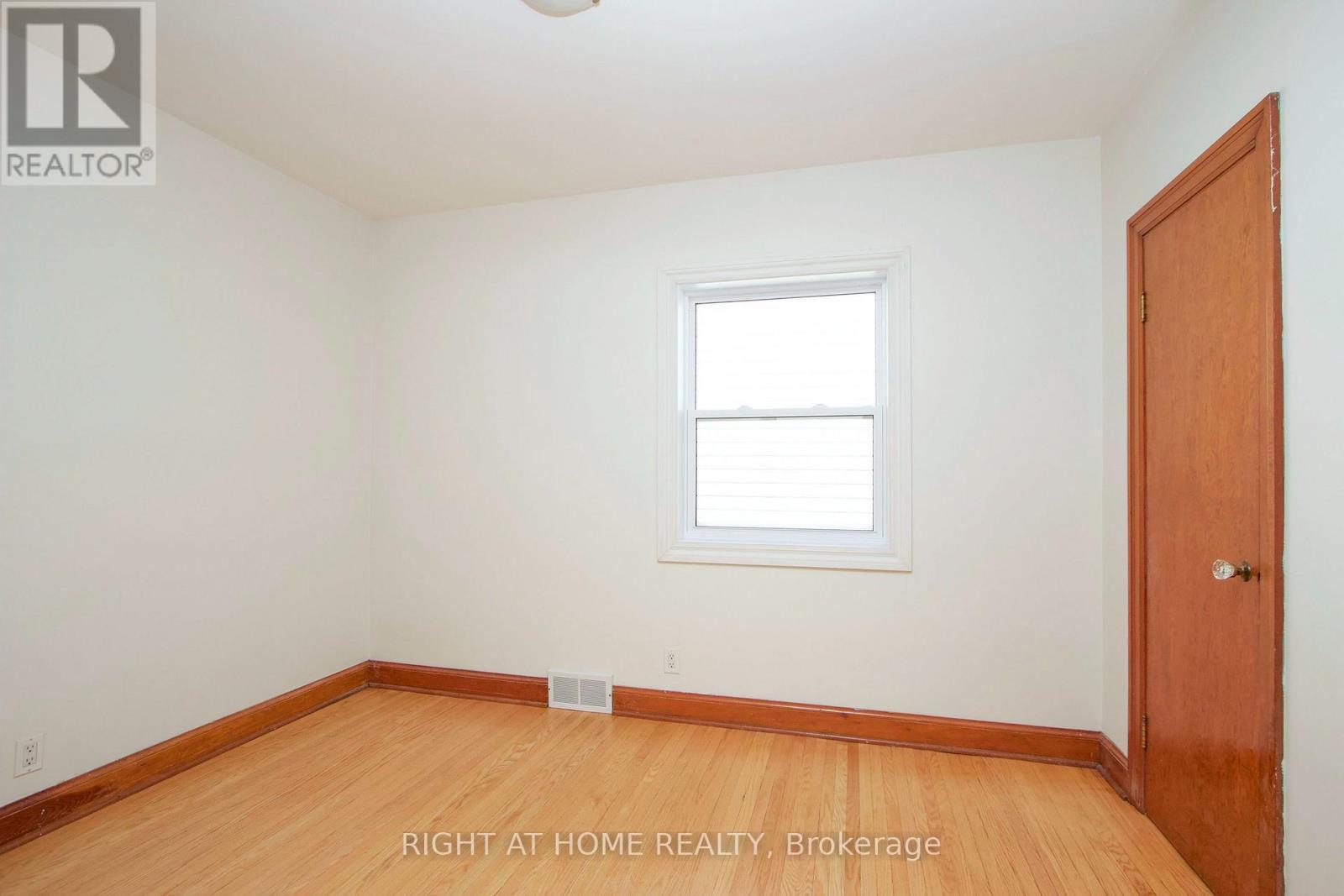 488 Cromwell Avenue, Oshawa, ON