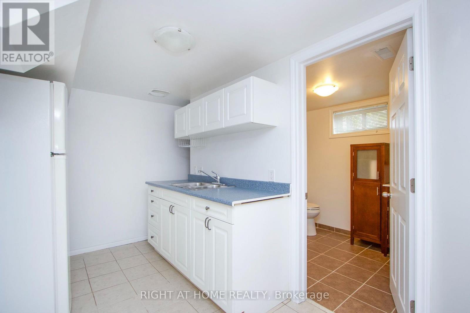 488 Cromwell Avenue, Oshawa, ON