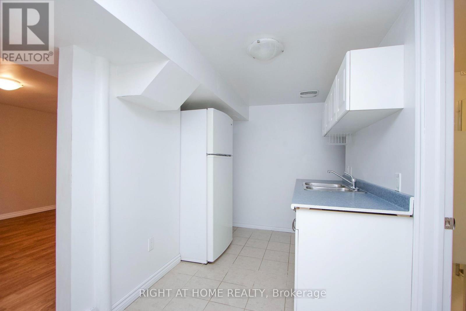 488 Cromwell Avenue, Oshawa, ON