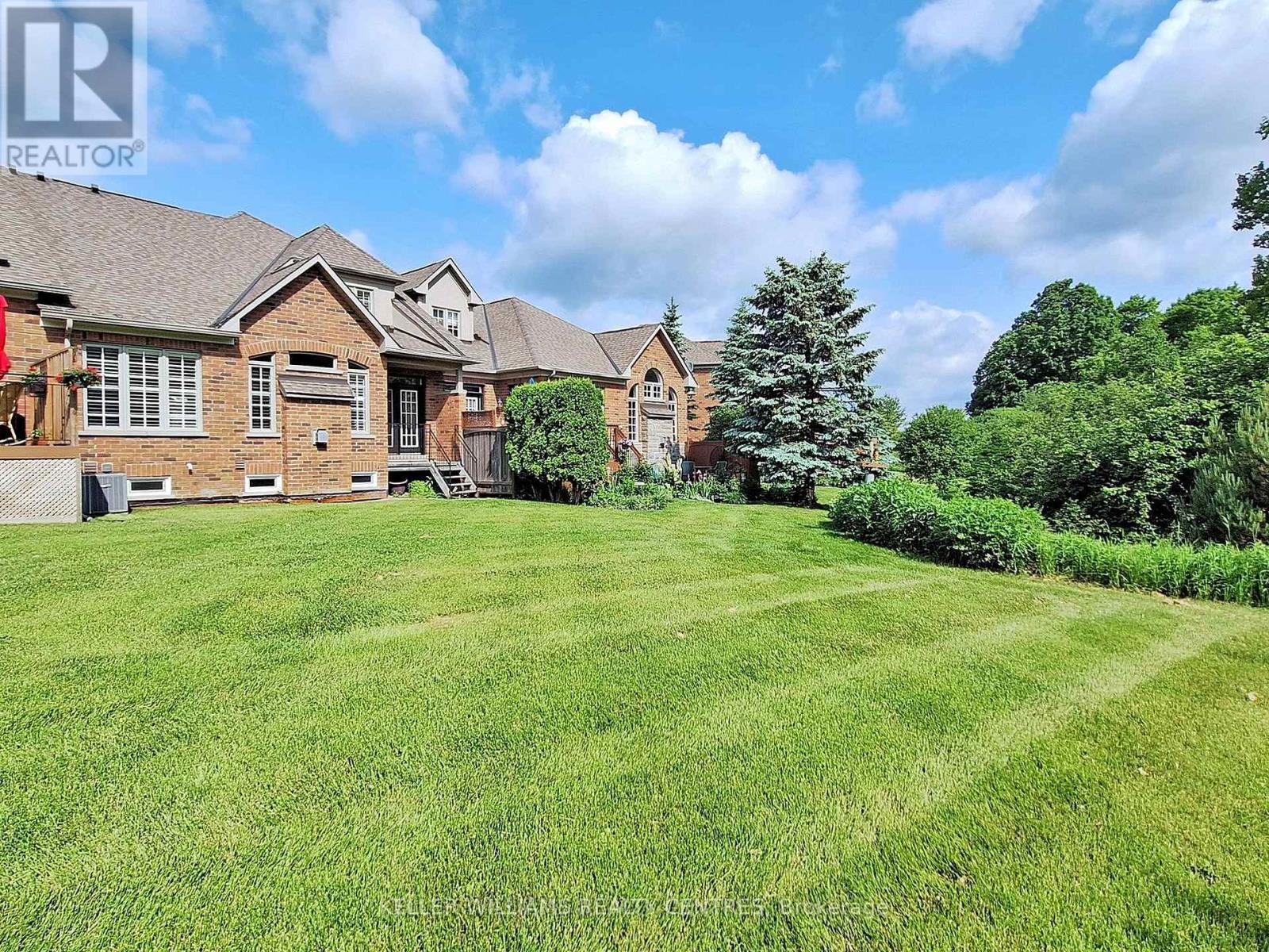 29 Tucker Court, Aurora, ON
