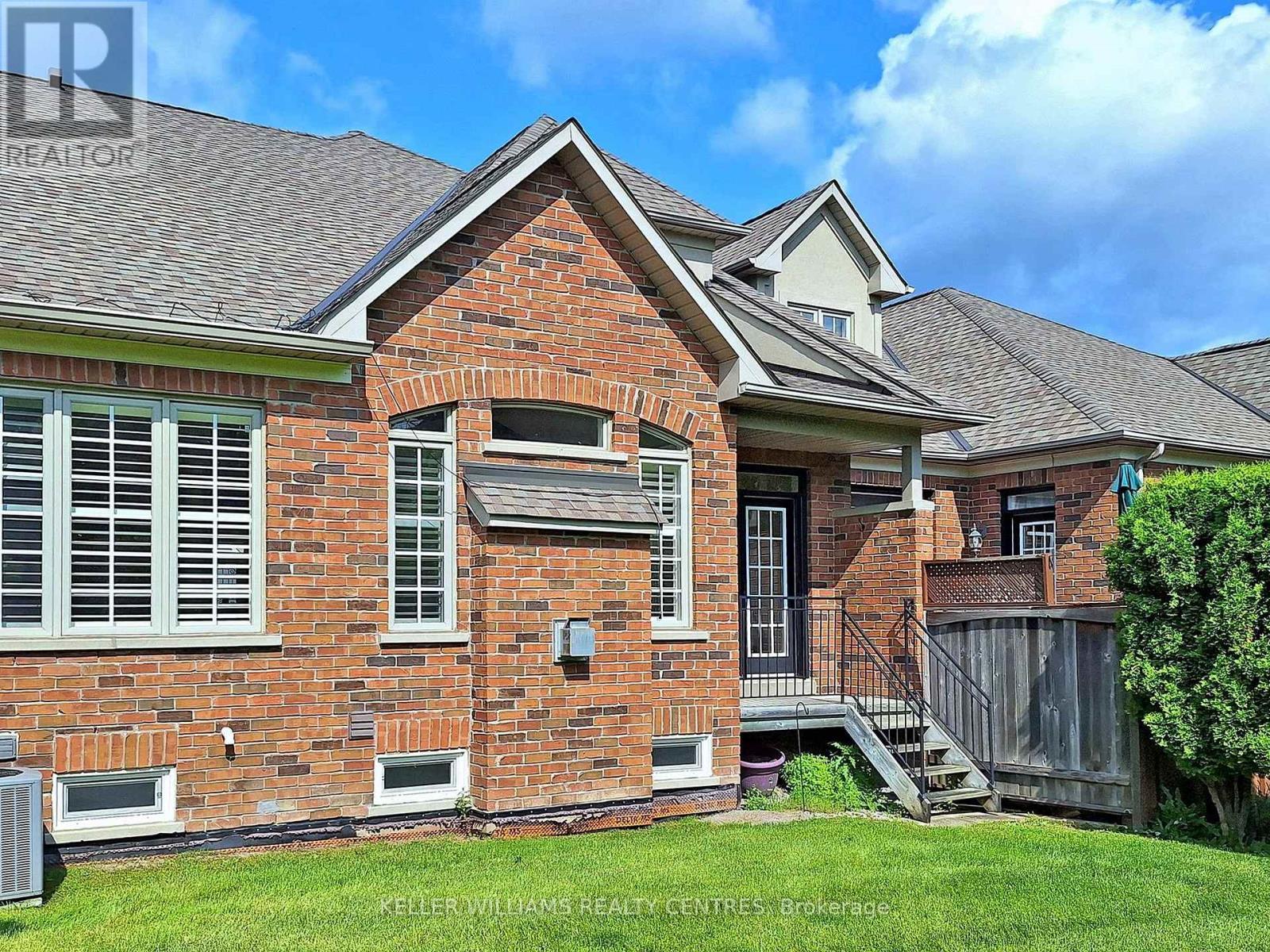 29 Tucker Court, Aurora, ON