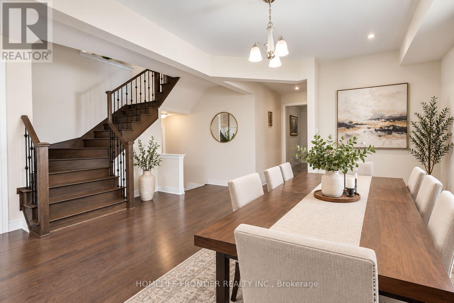 135 Ross Vennare Crescent, Vaughan, ON
