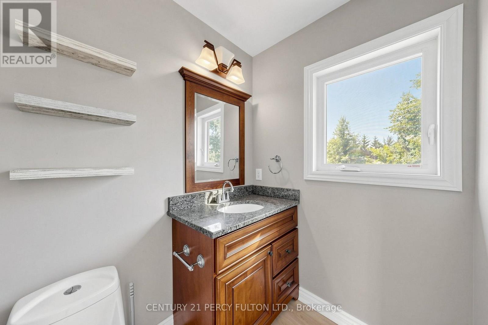33 Churchland Drive, Barrie, ON