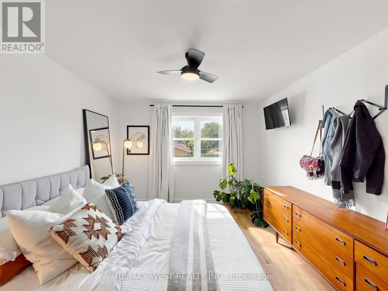 6 - 2027 Bluefields Drive, Burlington, ON