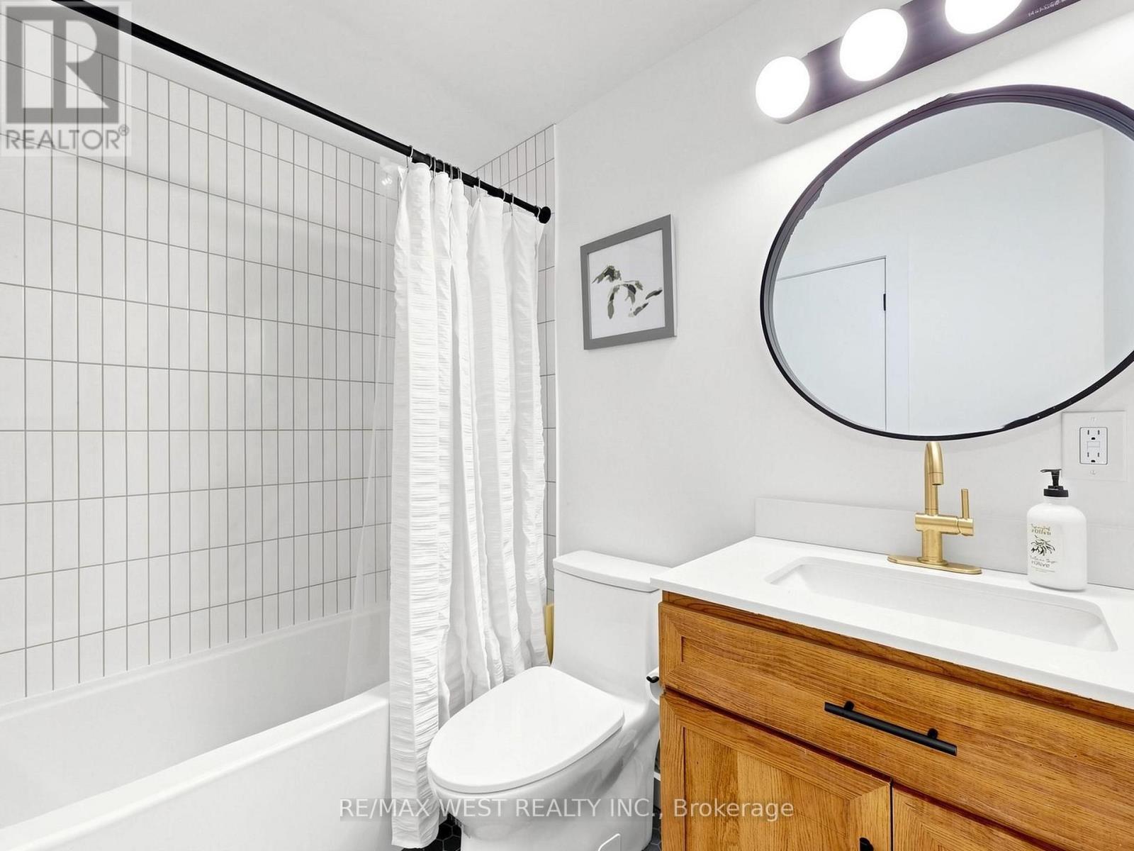 6 - 2027 Bluefields Drive, Burlington, ON