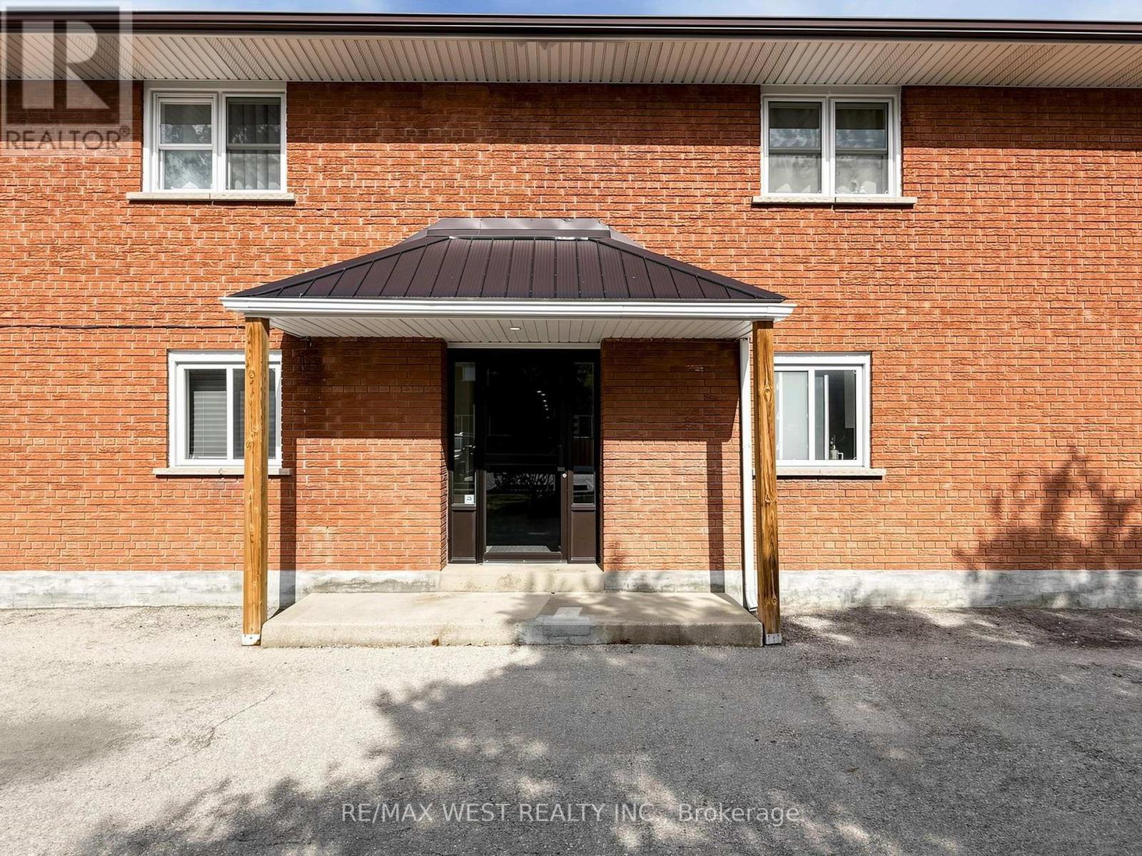 6 - 2027 Bluefields Drive, Burlington, ON