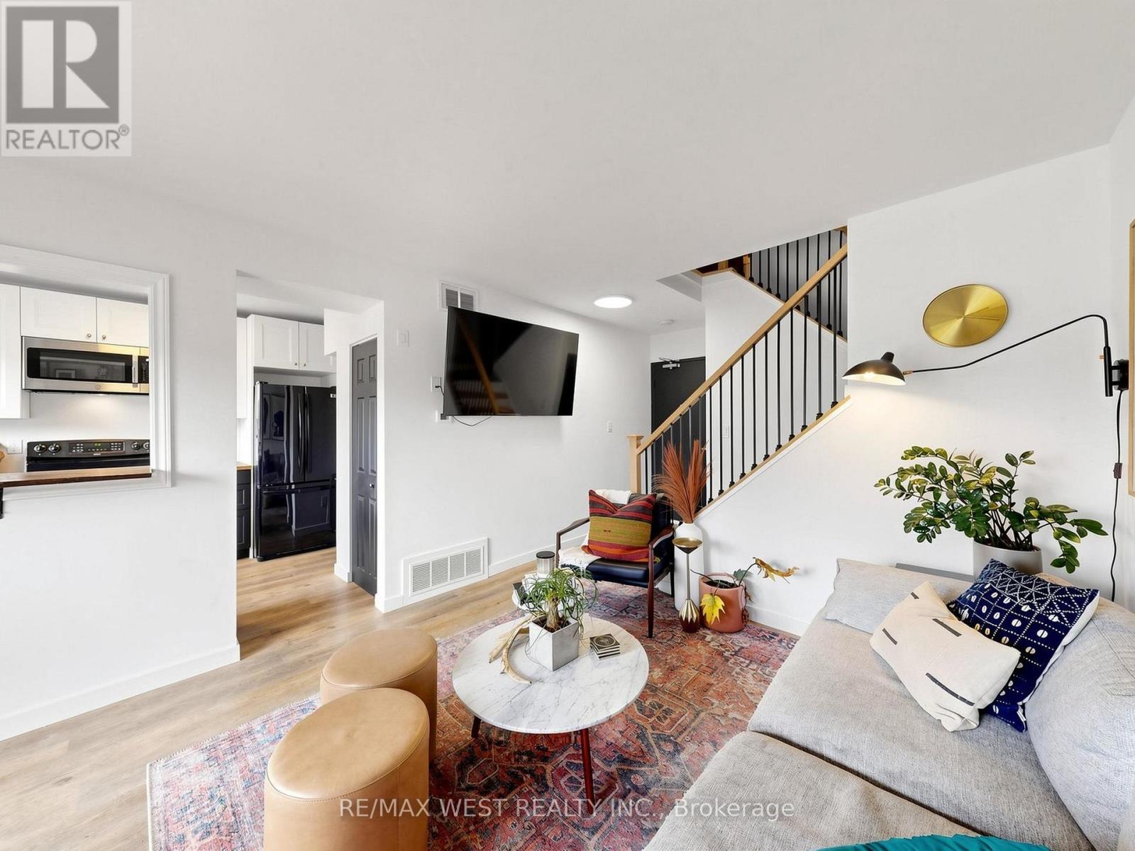 6 - 2027 Bluefields Drive, Burlington, ON