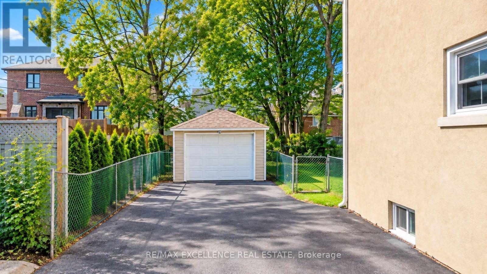 49 Barrhead Crescent, Toronto, ON
