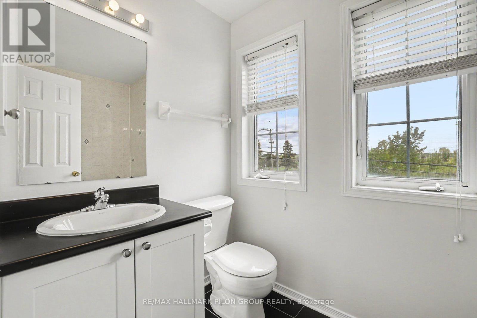 1395 Kitchener Avenue, Ottawa, ON