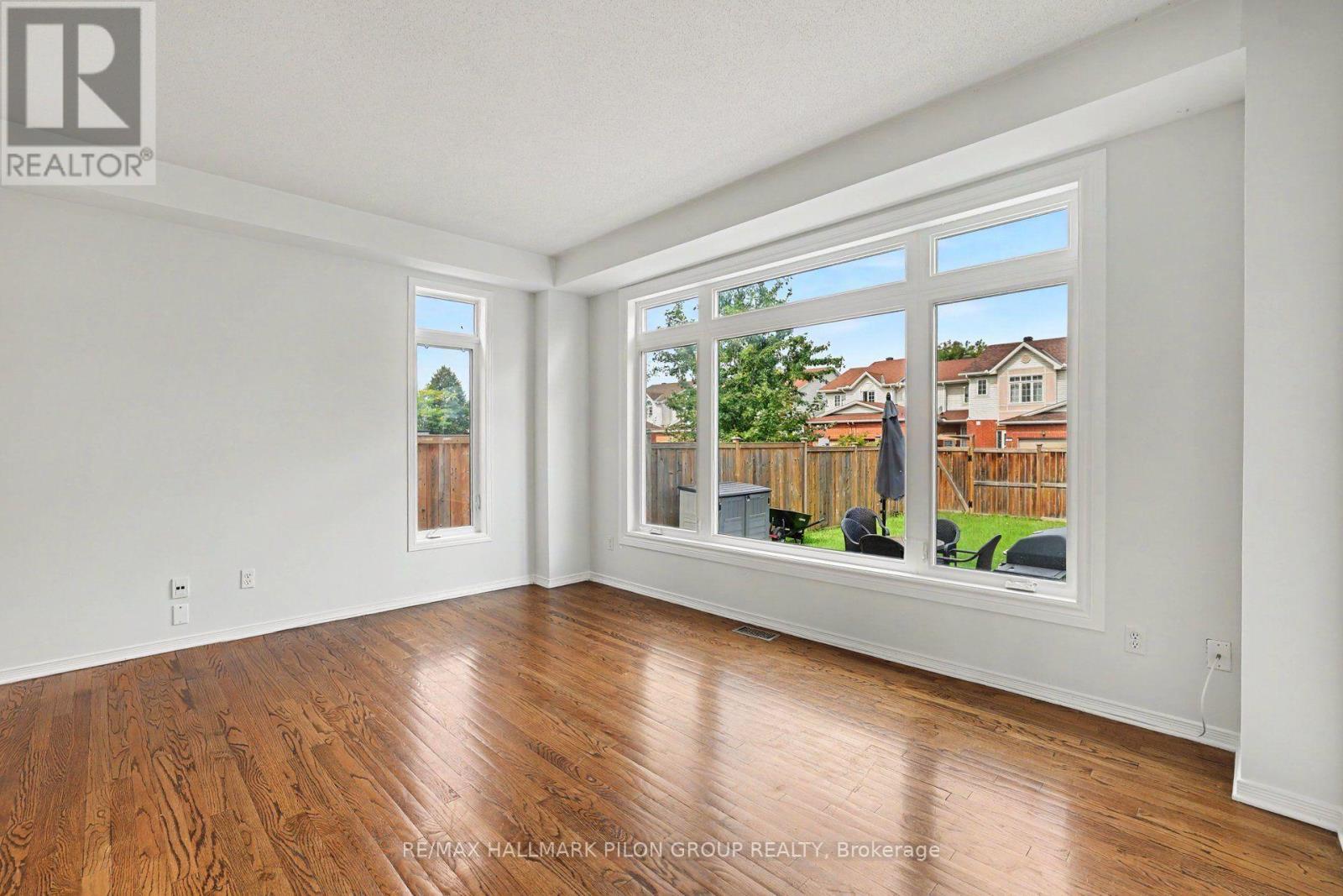1395 Kitchener Avenue, Ottawa, ON