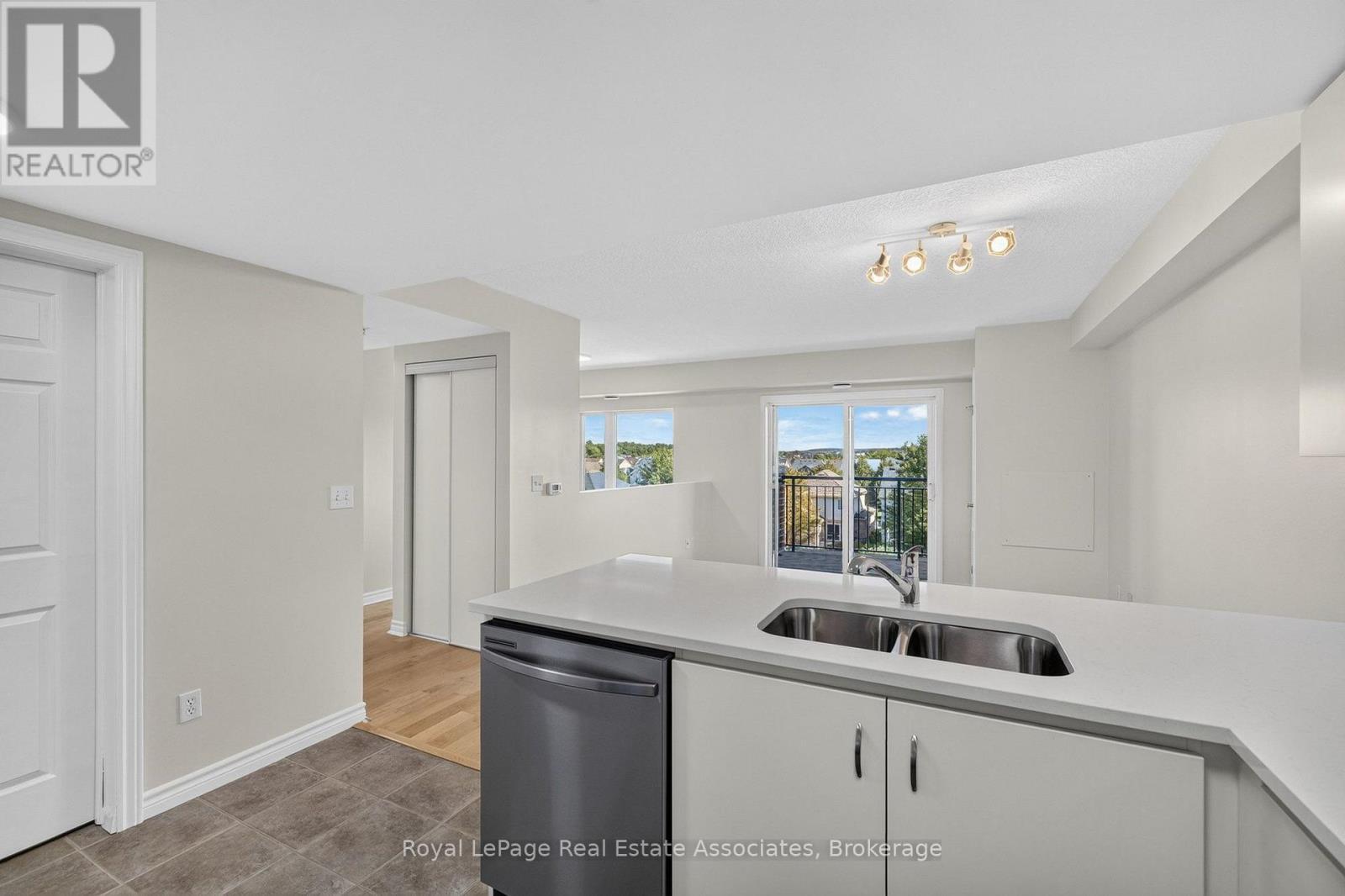 401 - 41 Goodwin Drive, Guelph, ON