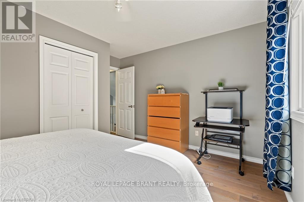 332 Grand River Avenue, Brantford, ON