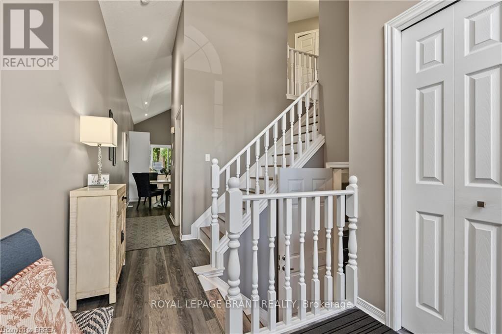 332 Grand River Avenue, Brantford, ON