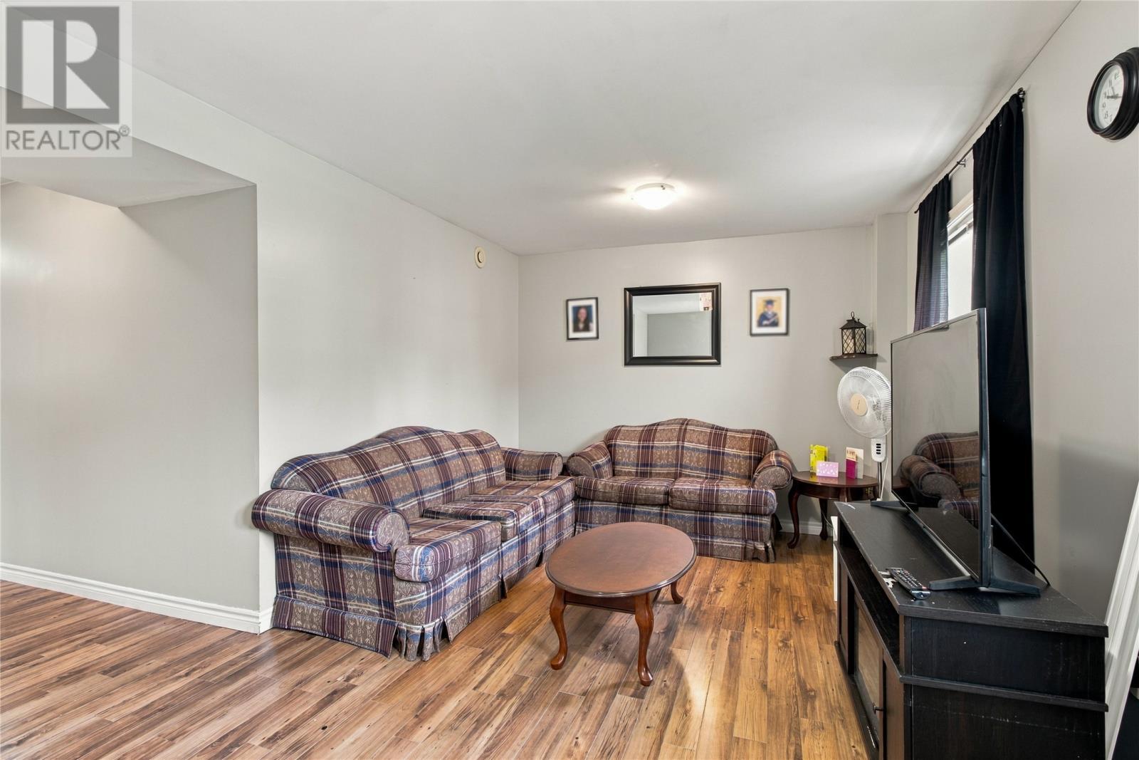 8 Crewe Place, Clarenville, NL