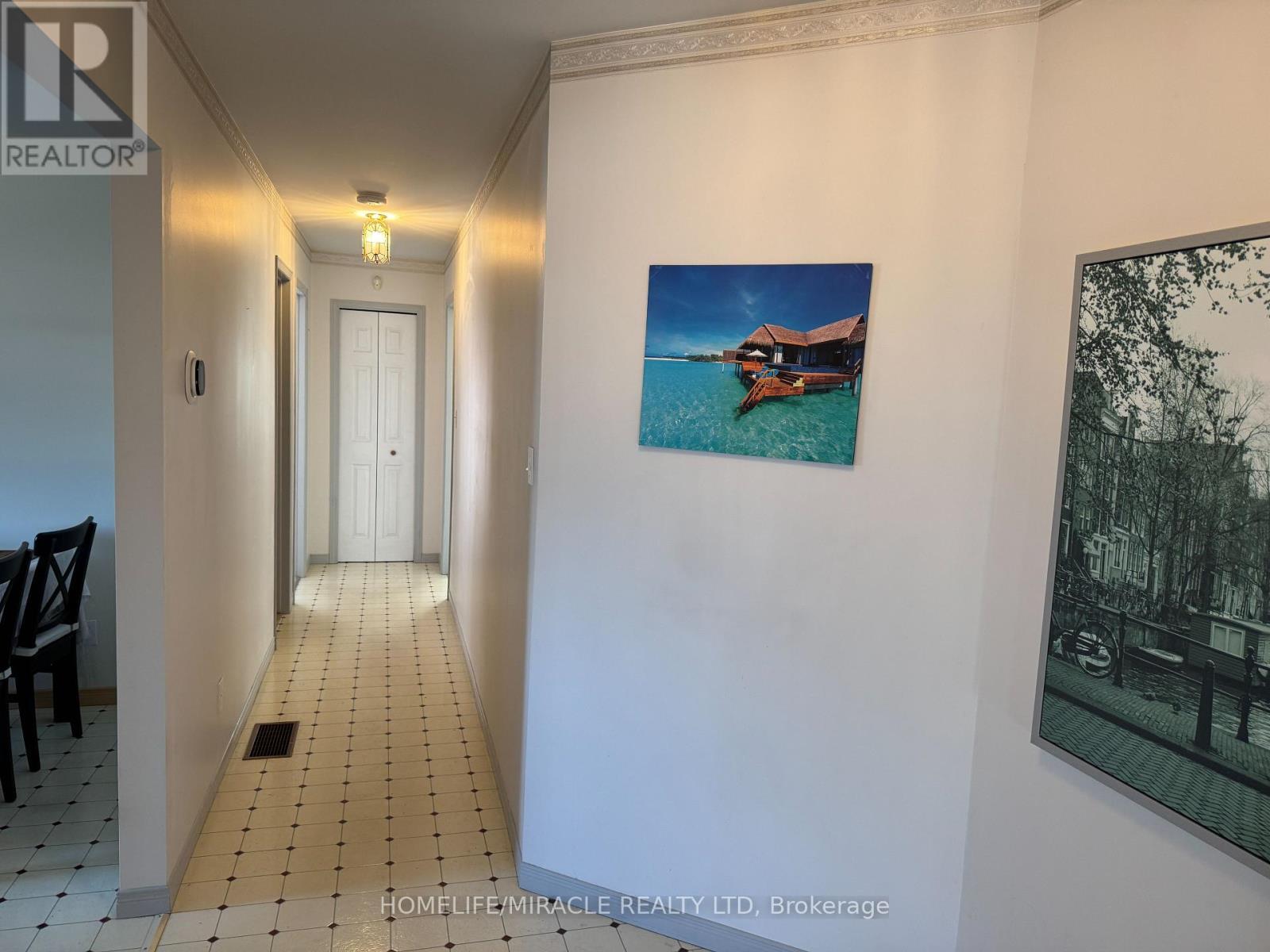 40 St Charles Street, Belleville, ON