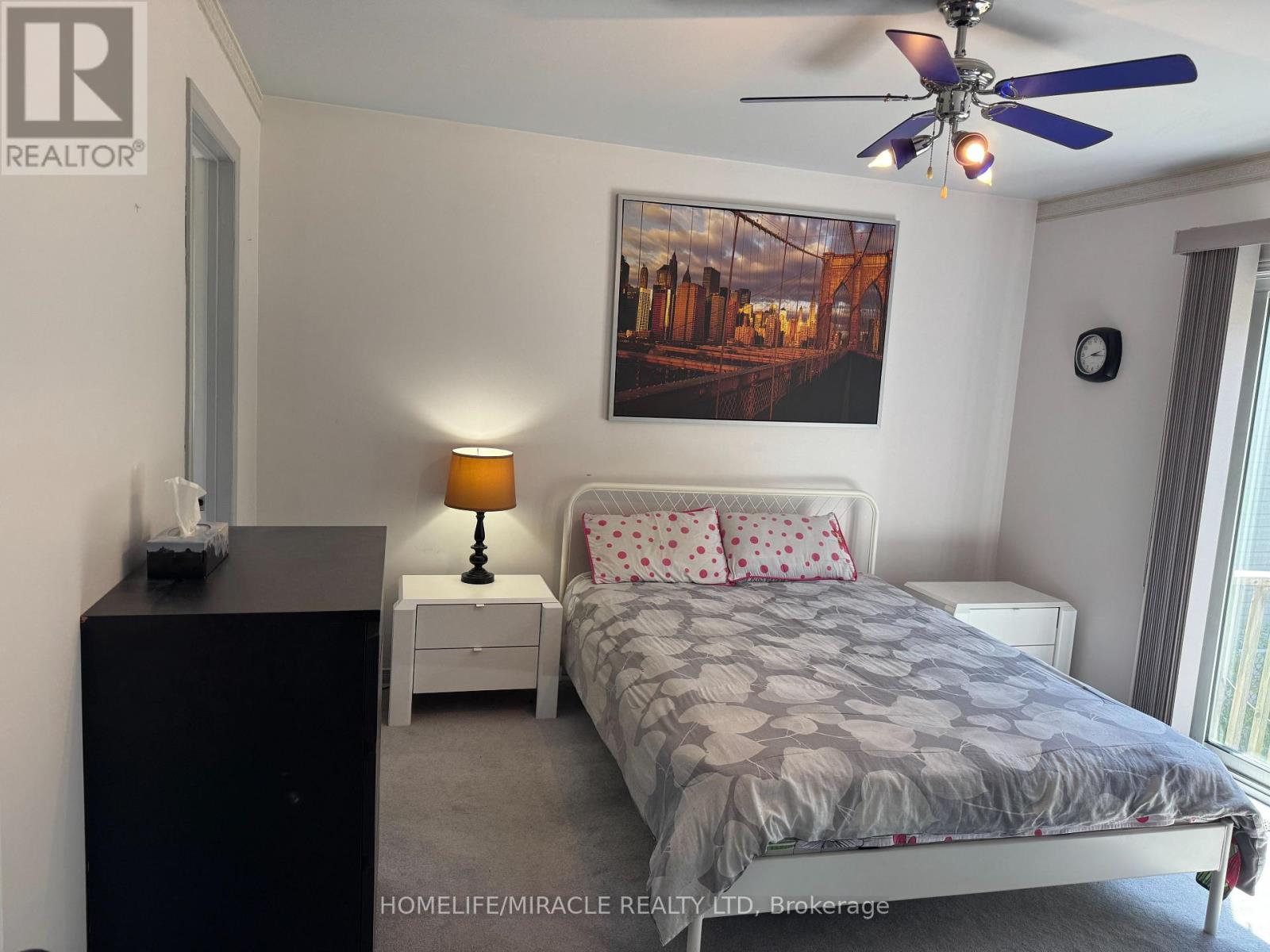 40 St Charles Street, Belleville, ON