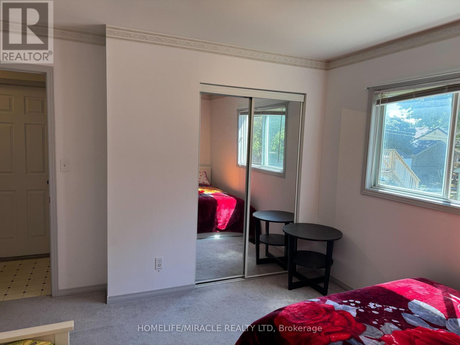 40 St Charles Street, Belleville, ON