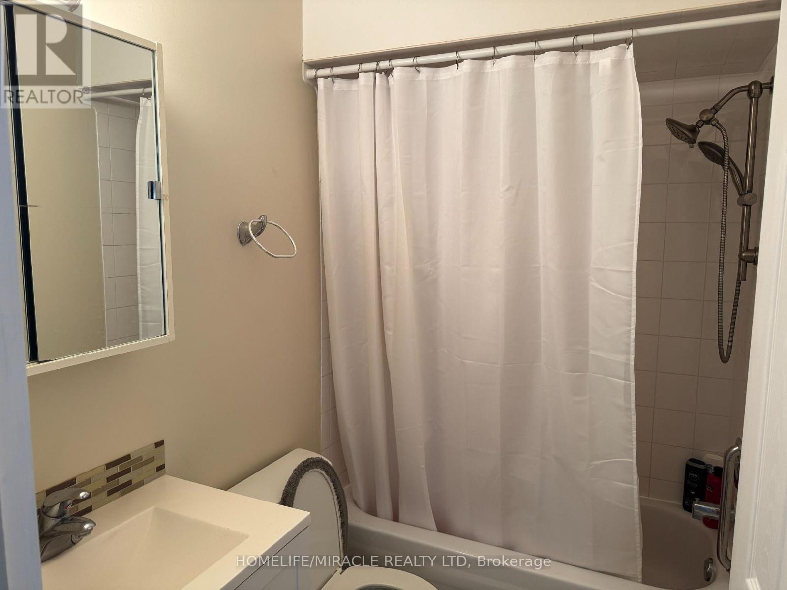 40 St Charles Street, Belleville, ON