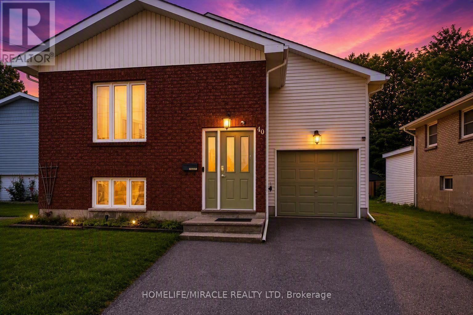 40 St Charles Street, Belleville, ON