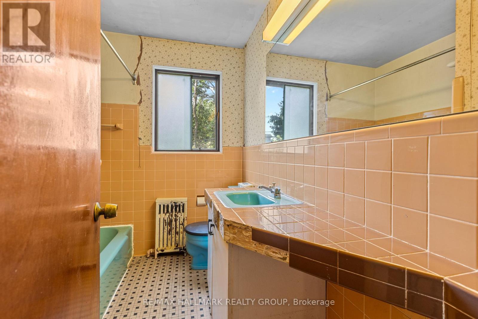 492 Vernon Avenue, Ottawa, ON