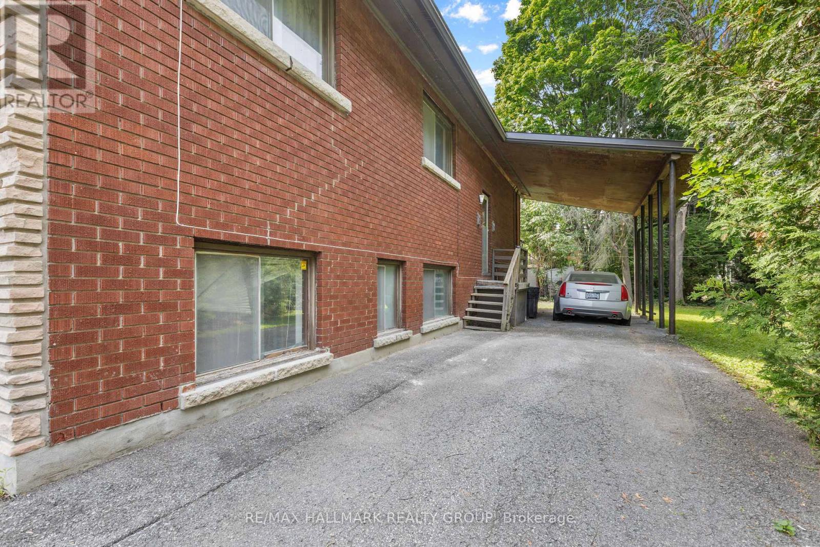 492 Vernon Avenue, Ottawa, ON