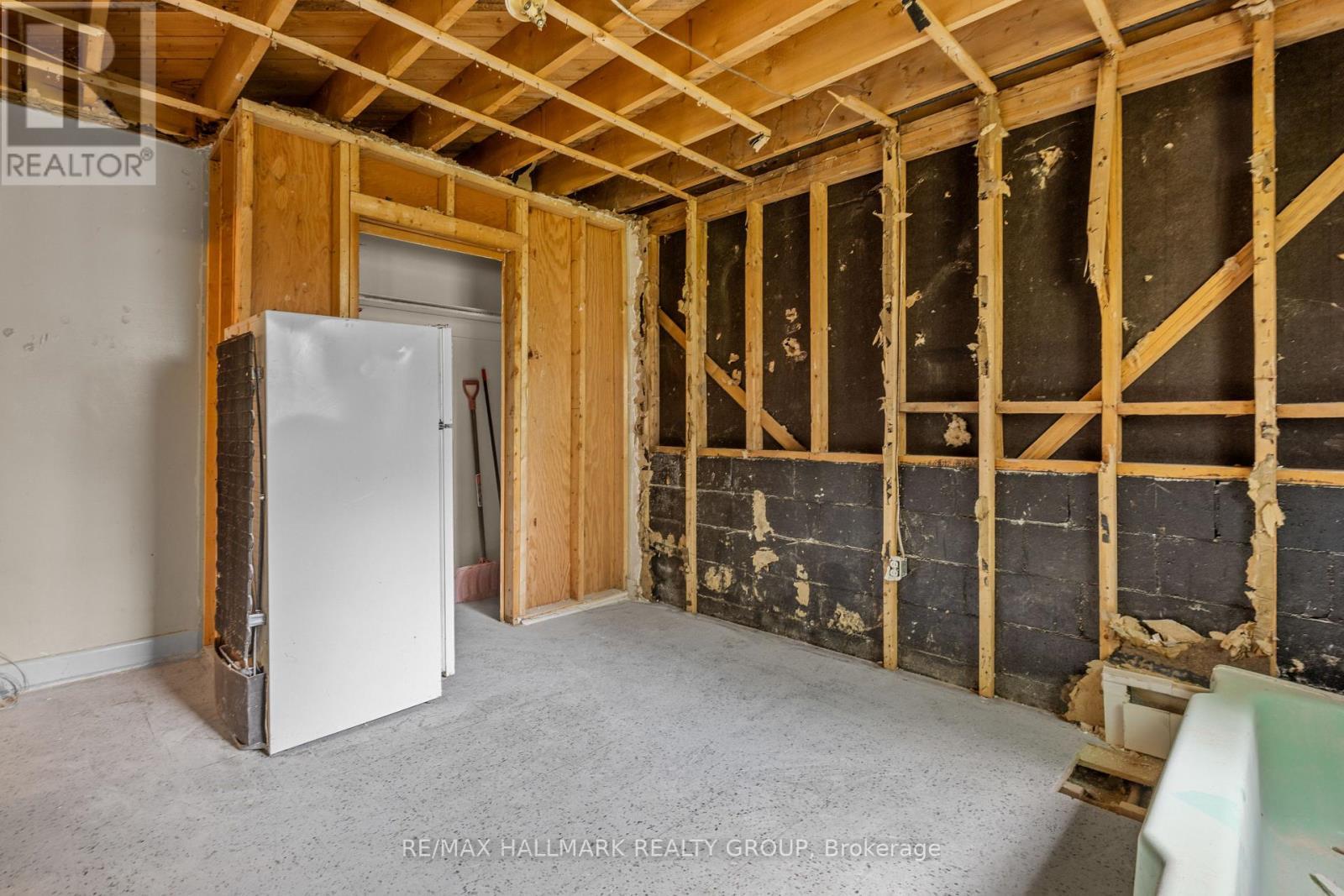 492 Vernon Avenue, Ottawa, ON