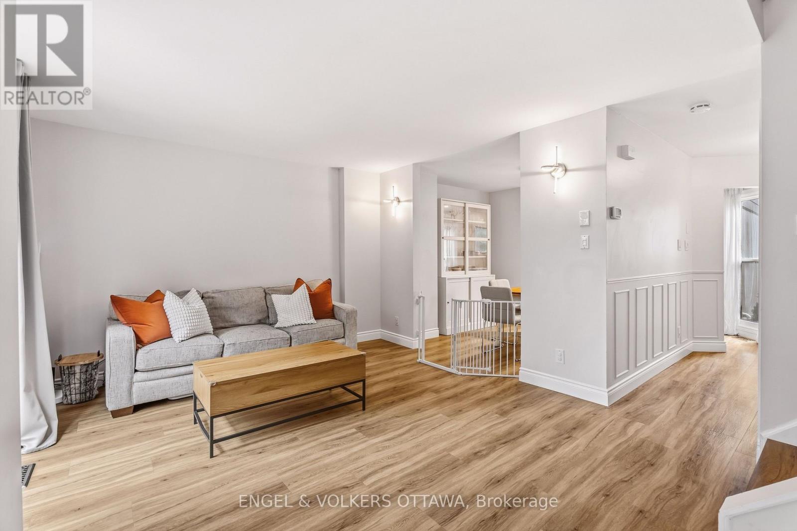 38 Compata Way, Ottawa, ON