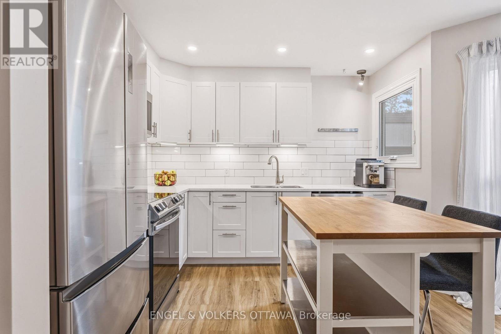38 Compata Way, Ottawa, ON
