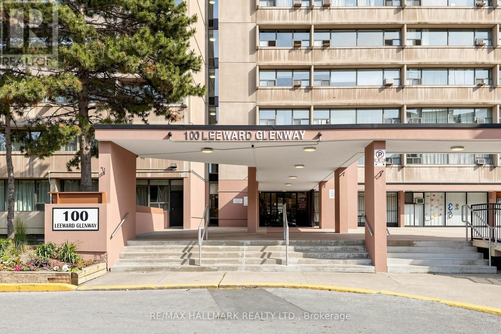 1512 - 100 Leeward Glenway, Toronto, ON