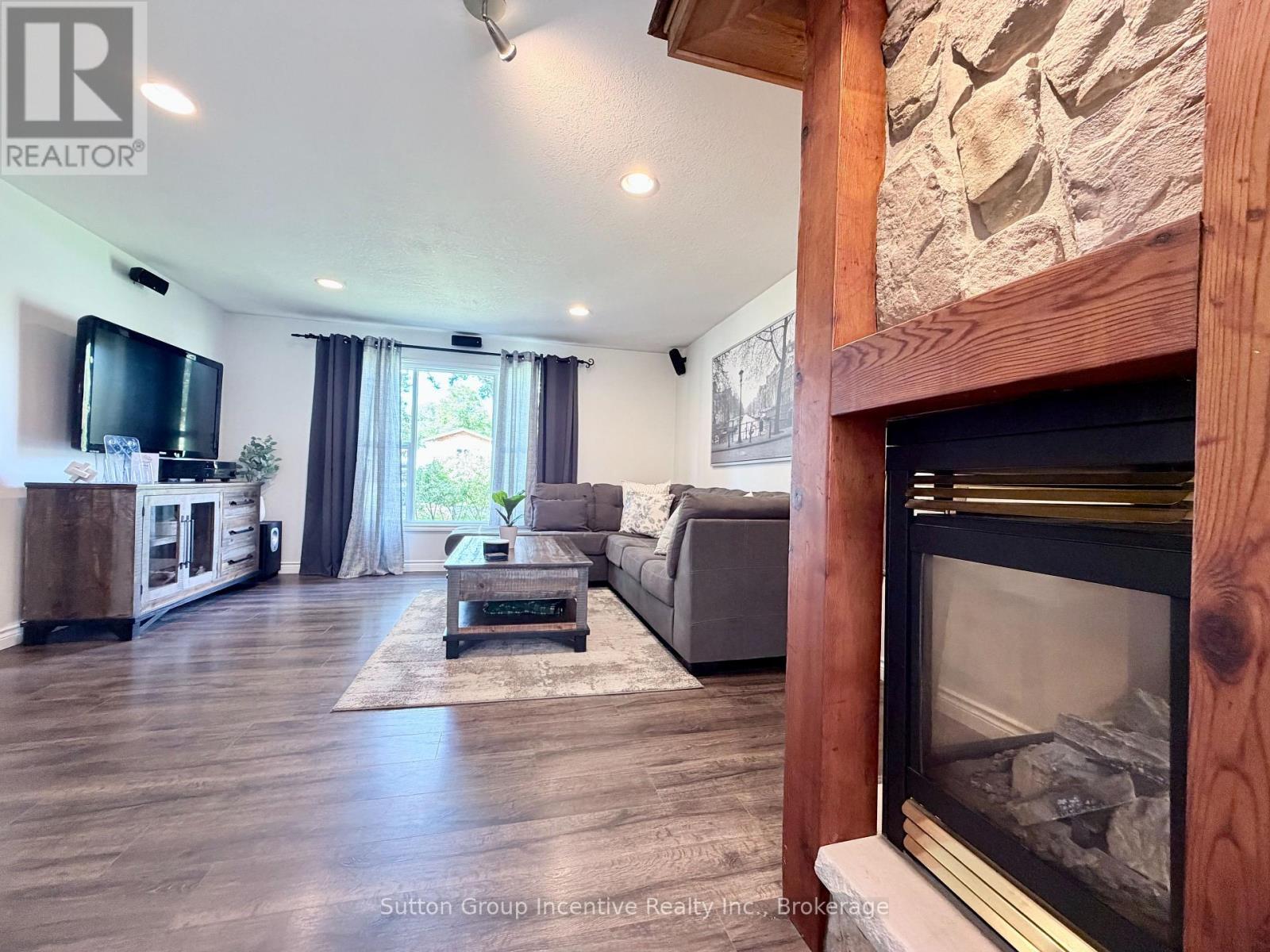 9 George Street, Severn (Coldwater), ON