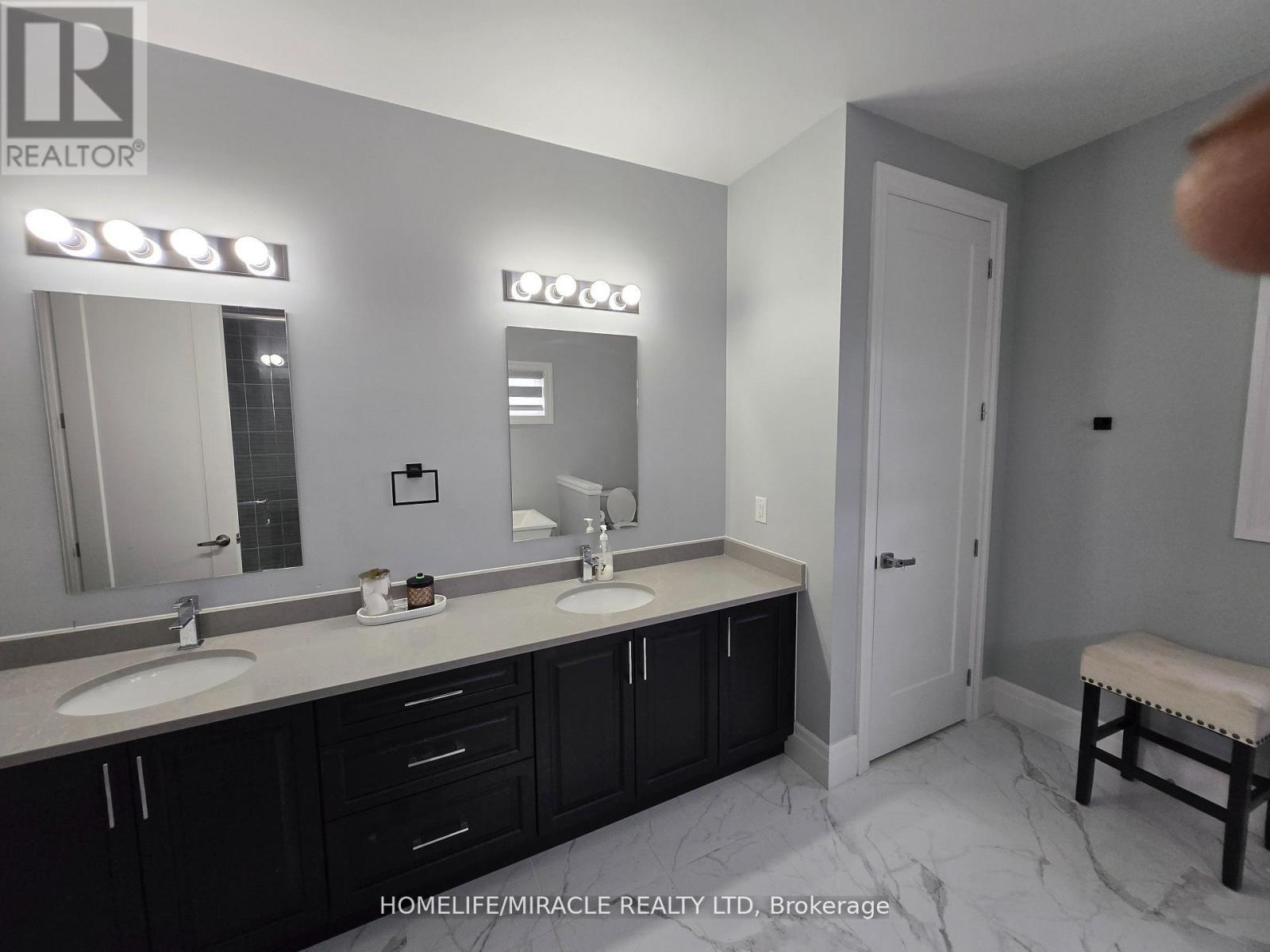 172 Freure Drive, Cambridge, ON