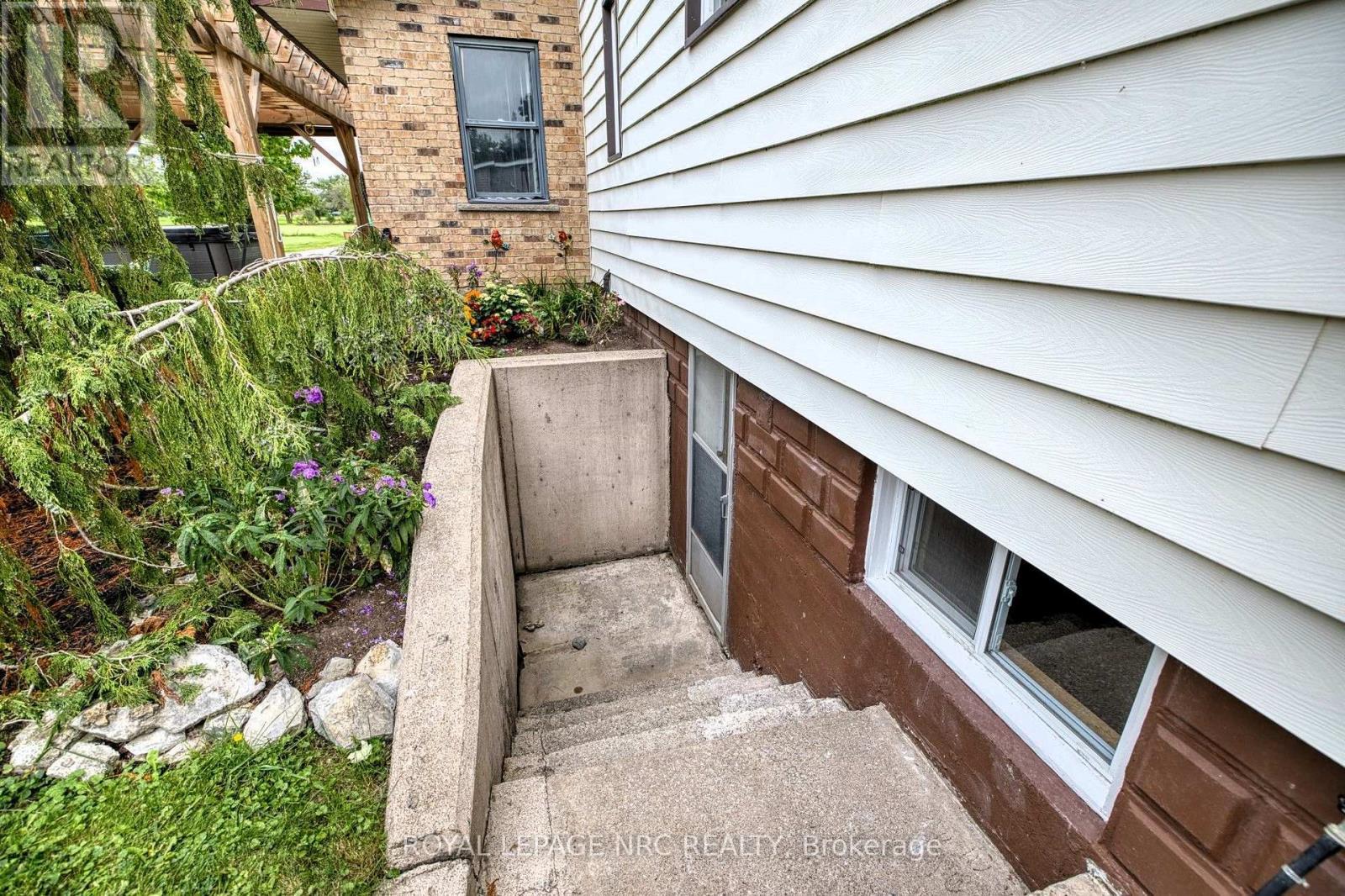 647 Chippawa Road, Port Colborne (Bethel), ON