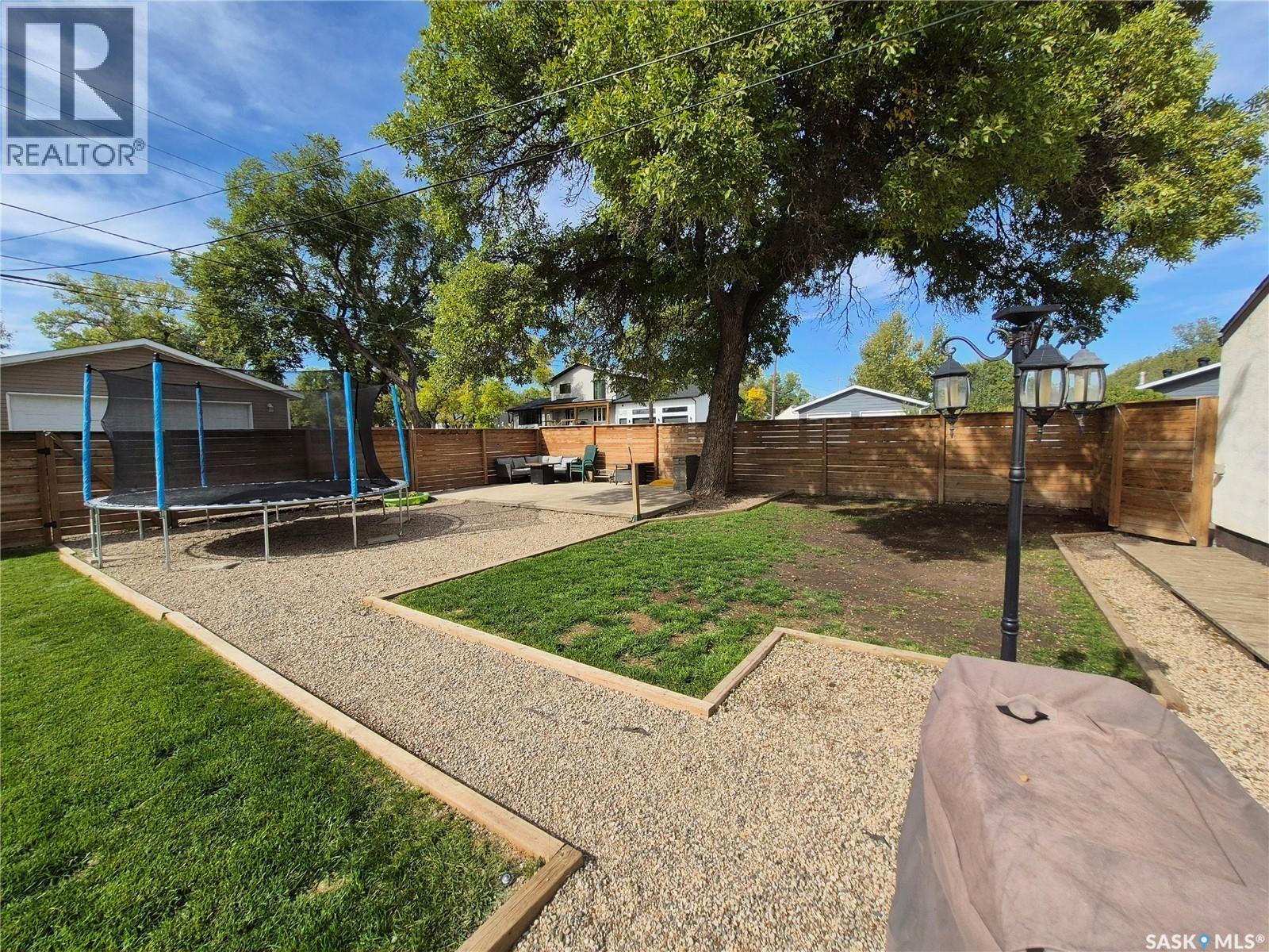 390 6Th Avenue Nw, Swift Current, SK