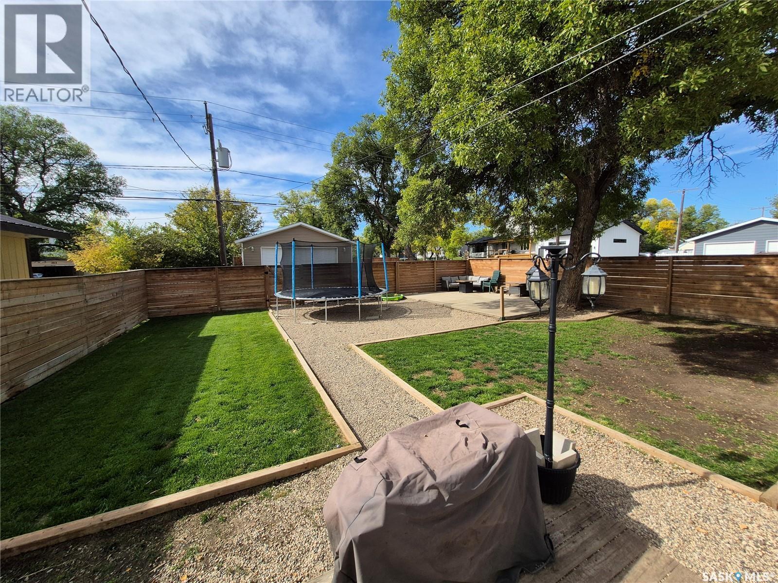 390 6Th Avenue Nw, Swift Current, SK